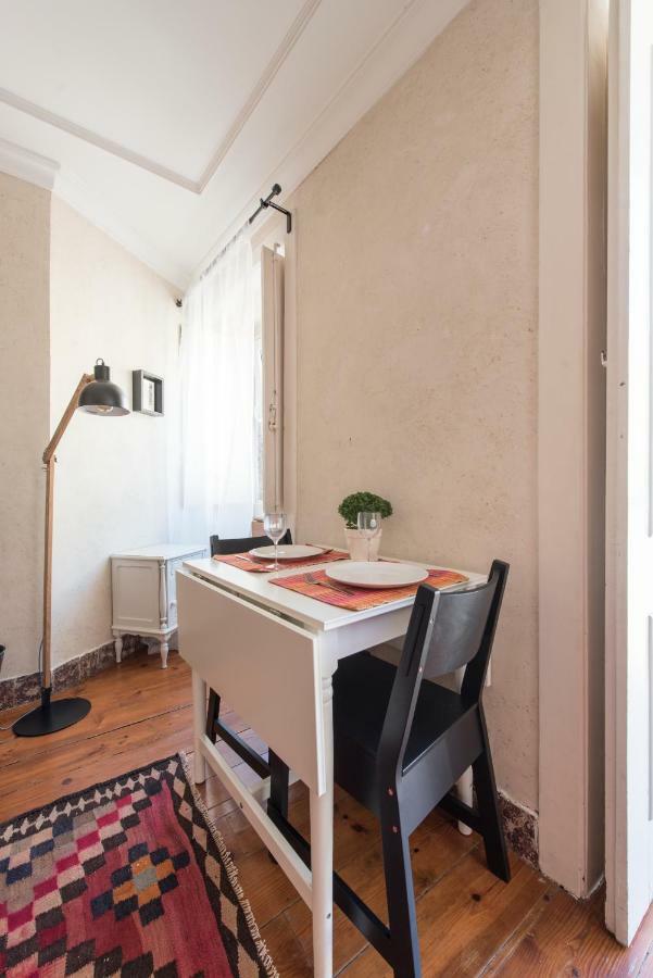 Cozy Apartment In Historic Center Lisboa Екстериор снимка